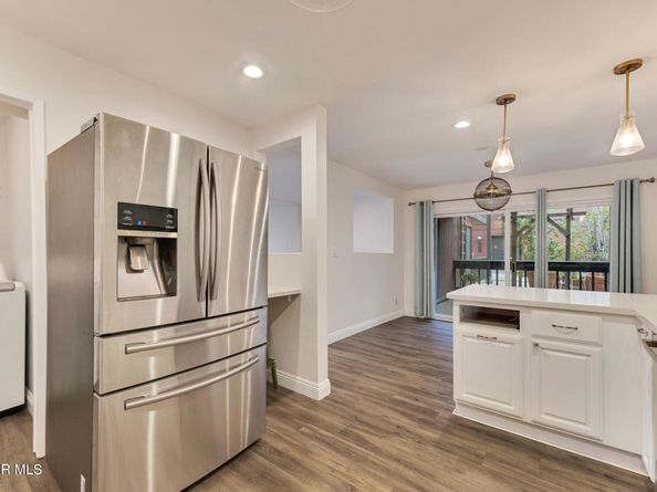 4939 Maytime Lane, Culver City CA 90230