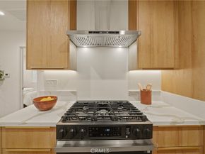 1111 W 98th Street, Los Angeles CA 90044