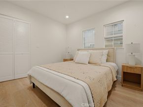 1111 W 98th Street, Los Angeles CA 90044