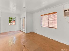4930 Chesley, View Park CA 90043