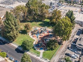 8601 International 249, Canoga Park CA 91304