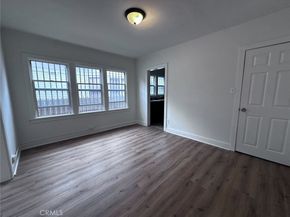 1805 W 35th Street, Los Angeles CA 90018