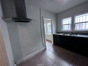 1805 W 35th Street, Los Angeles CA 90018