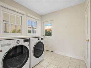 1436 Ardmore Avenue, Glendale CA 91202