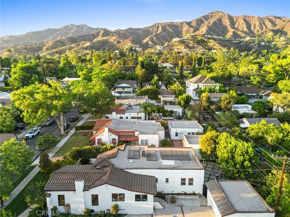 1436 Ardmore Avenue, Glendale CA 91202