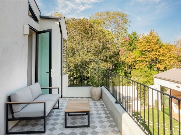 4170 Sunnyslope Avenue, Sherman Oaks CA 91423