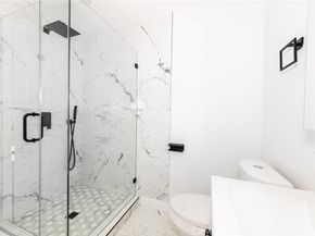 19314 Valerio, Reseda CA 91335