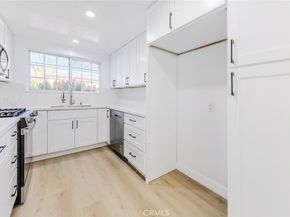 19314 Valerio, Reseda CA 91335