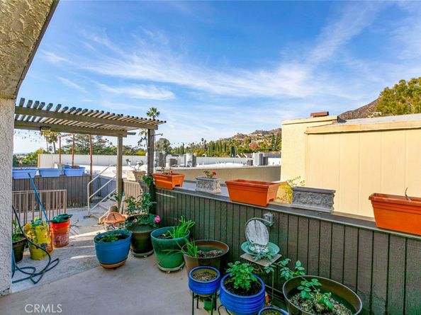 125 W Mountain Street 303, Glendale CA 91202