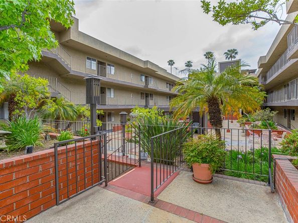 125 W Mountain Street 303, Glendale CA 91202