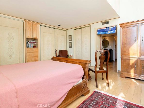 125 W Mountain Street 303, Glendale CA 91202