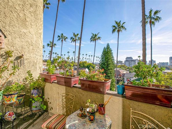 125 W Mountain Street 303, Glendale CA 91202