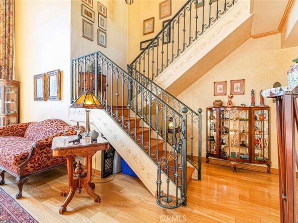 125 W Mountain Street 303, Glendale CA 91202