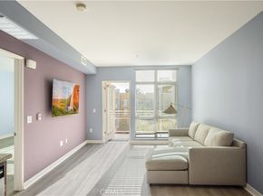 21301 Erwin 526, Woodland Hills CA 91367