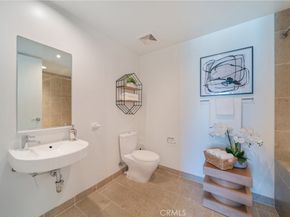 6250 Hollywood Blvd 7G, Hollywood CA 90028