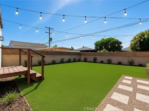 8909 S 5th Avenue, Inglewood CA 90305