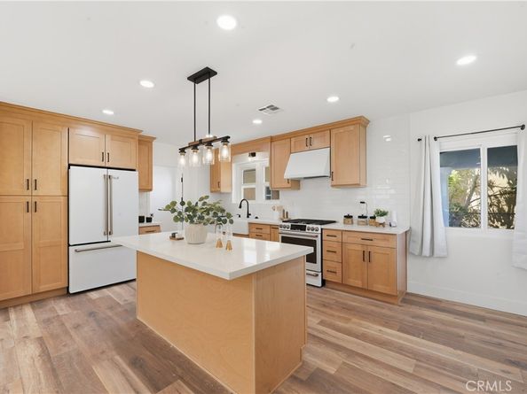 8909 S 5th Avenue, Inglewood CA 90305