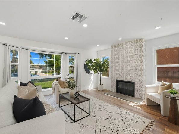 8909 S 5th Avenue, Inglewood CA 90305