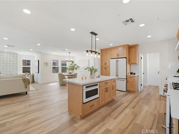 8909 S 5th Avenue, Inglewood CA 90305