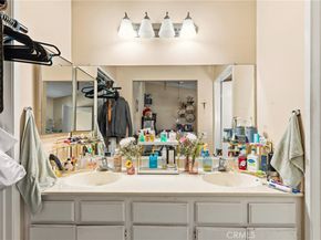 11545 Honeyglen, Pacoima CA 91331