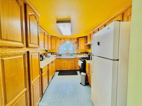 812 E 8th Street, Long Beach CA 90813