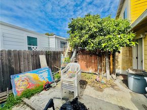 812 E 8th Street, Long Beach CA 90813