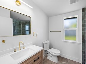 502 E Russell, Santa Ana CA 92707