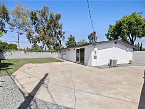 502 E Russell, Santa Ana CA 92707