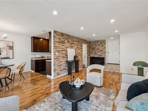 125 S Sierra Madre 215, Pasadena CA 91107