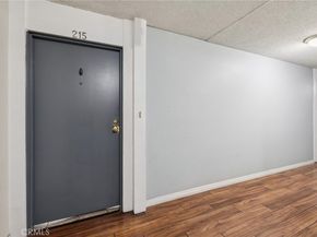 125 S Sierra Madre 215, Pasadena CA 91107