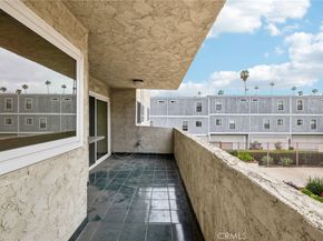 125 S Sierra Madre 215, Pasadena CA 91107