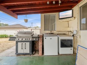 836 N 10th, Upland CA 91786