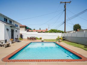 904 E Edgecomb Street, Covina CA 91724