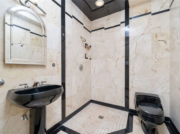 275 E 24th Street, Upland CA 91784