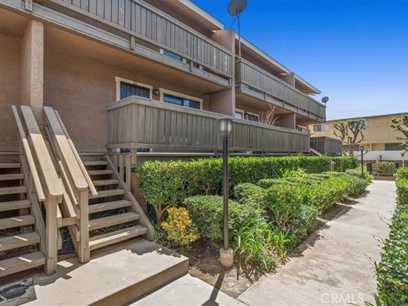 16414 Cornuta Avenue 11, Bellflower CA 90706