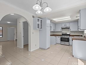 16414 Cornuta Avenue 11, Bellflower CA 90706