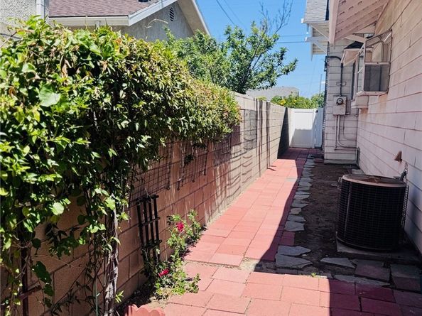 1809 S 5th Street, Alhambra CA 91803