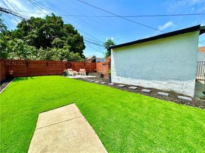 160 W 48th Street, Los Angeles CA 90037