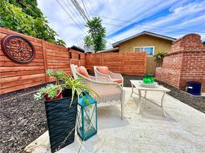 160 W 48th Street, Los Angeles CA 90037