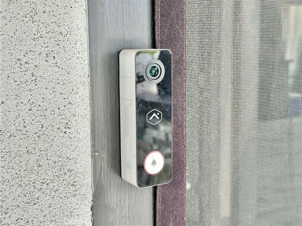 160 W 48th Street, Los Angeles CA 90037