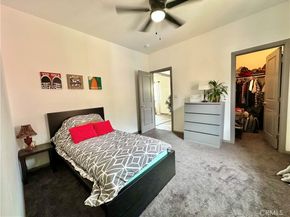 160 W 48th Street, Los Angeles CA 90037