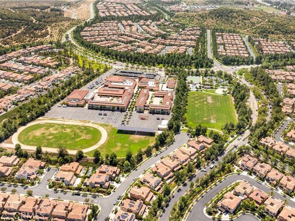 111 great oak, Irvine CA 92602