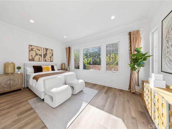 111 great oak, Irvine CA 92602