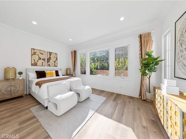 111 great oak, Irvine CA 92602