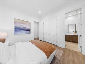 111 great oak, Irvine CA 92602