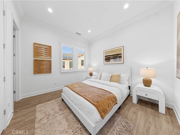 111 great oak, Irvine CA 92602