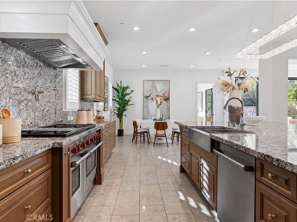 111 great oak, Irvine CA 92602