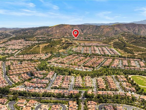 111 great oak, Irvine CA 92602