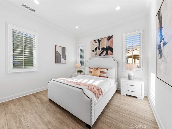 111 great oak, Irvine CA 92602