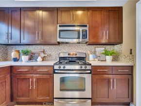 907 Pineridge Street, Upland CA 91784